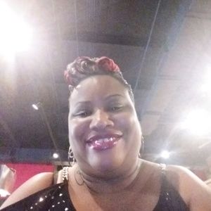 Meet your Posher, Felecia